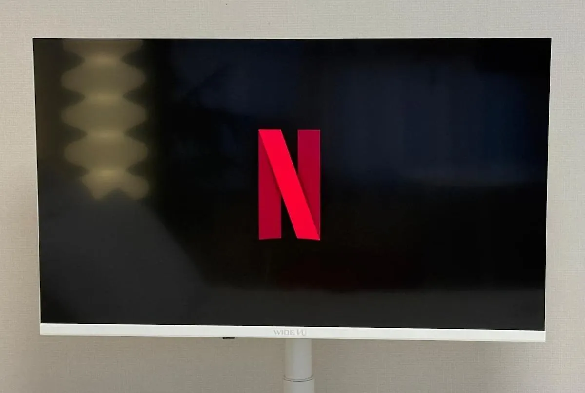 Apartment Songdo Sensory Stay # Couple Trip # View Restaurant # Free Parking # Hotel Bedding # Netflix Incheon