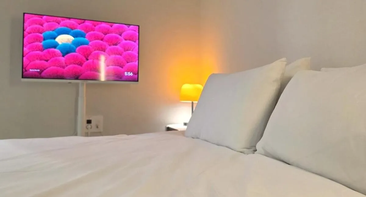 Songdo Sensory Stay # Couple Trip # View Restaurant # Free Parking # Hotel Bedding # Netflix Incheon South Korea