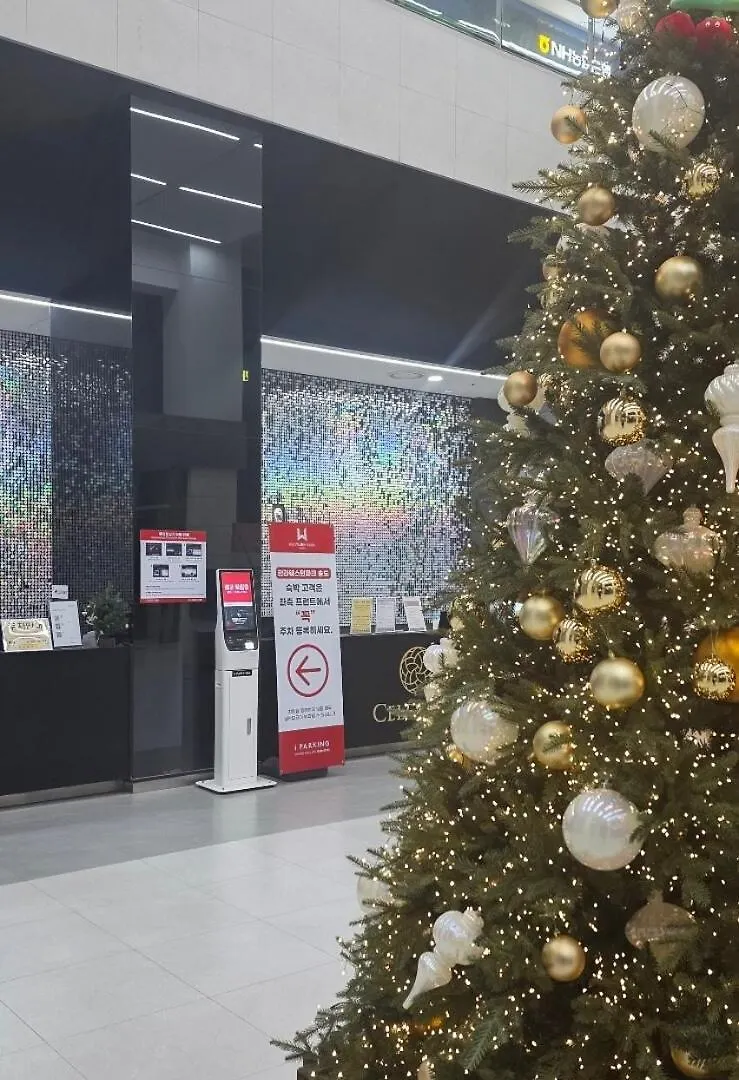 Songdo Sensory Stay # Couple Trip # View Restaurant # Free Parking # Hotel Bedding # Netflix 인천 아파트